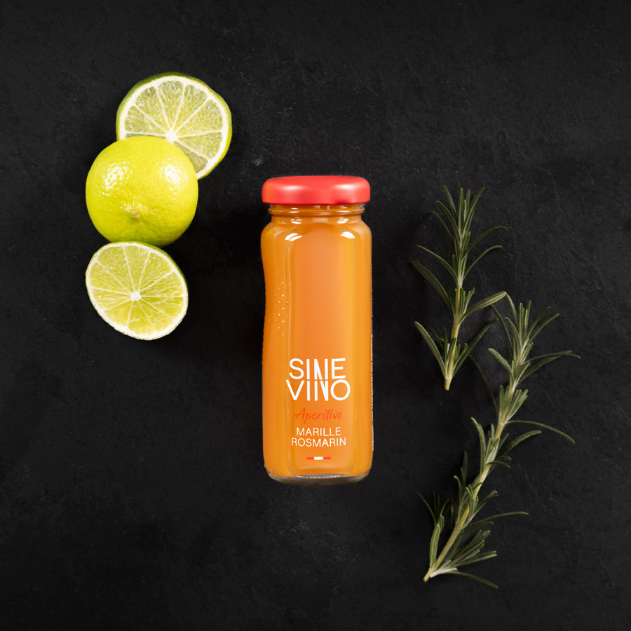 Bild Flasche Sine Vino Aperitivo Marille Rosmarin mit Dekor Empfehlung
